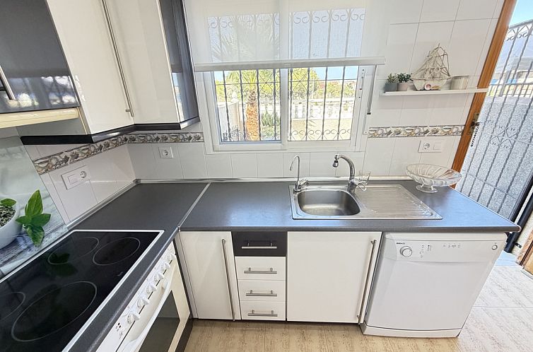 Geschakelde woning in Orihuela