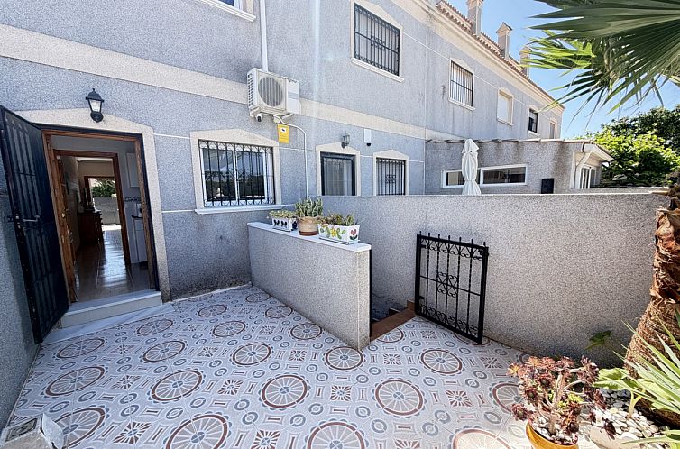 Geschakelde woning in Orihuela