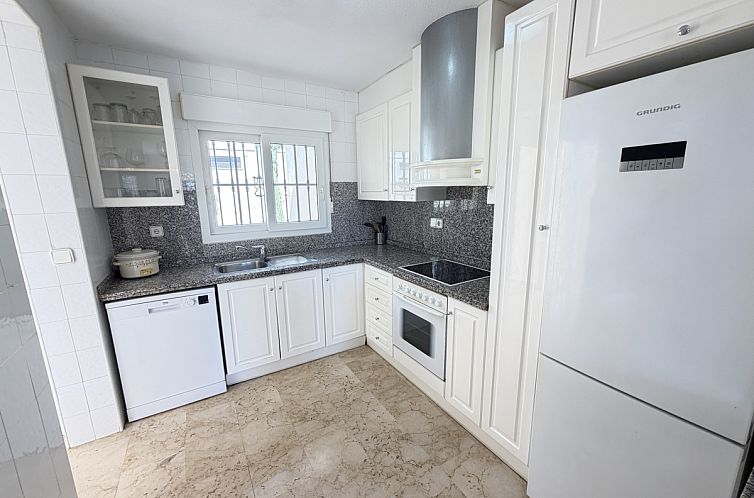 Geschakelde woning in Orihuela