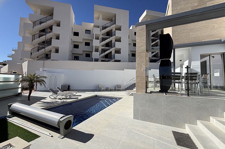 Geschakelde woning in Orihuela