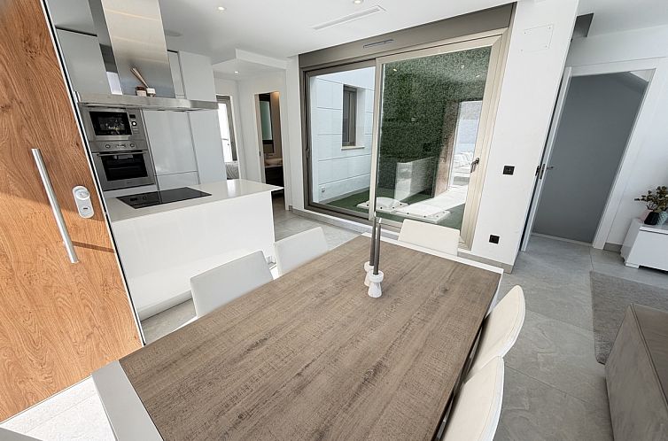 Geschakelde woning in Orihuela
