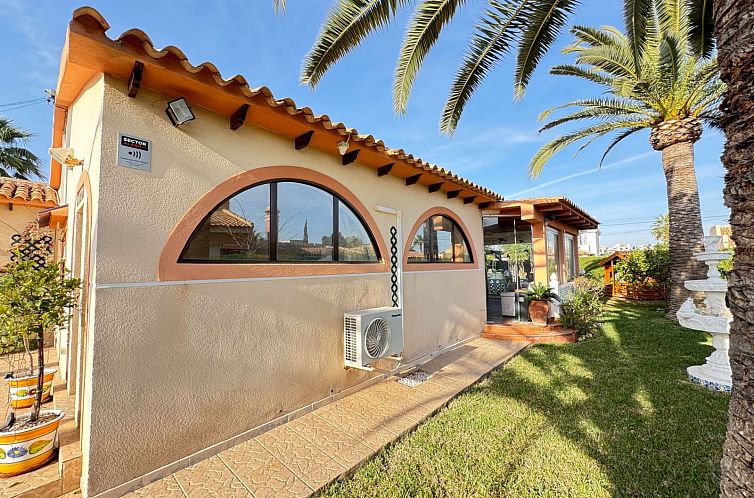 Geschakelde woning in Orihuela