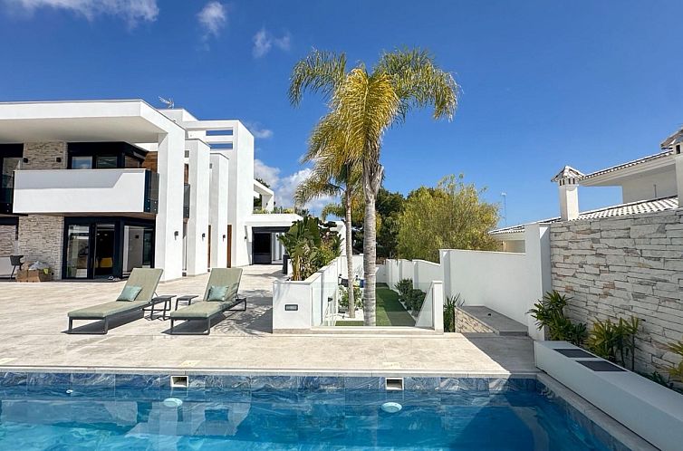 Geschakelde woning in Orihuela