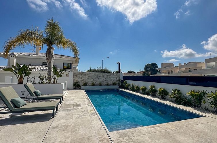 Geschakelde woning in Orihuela