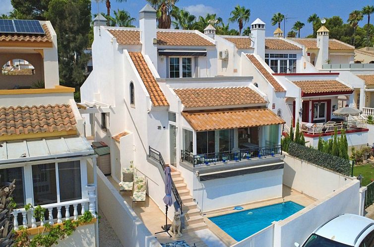 Geschakelde woning in Orihuela