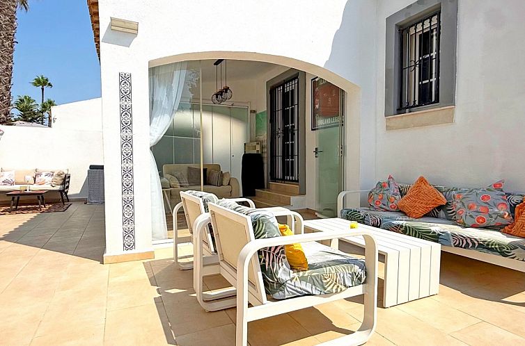 Geschakelde woning in Orihuela