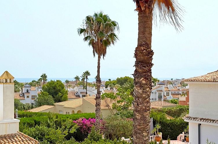 Geschakelde woning in Orihuela