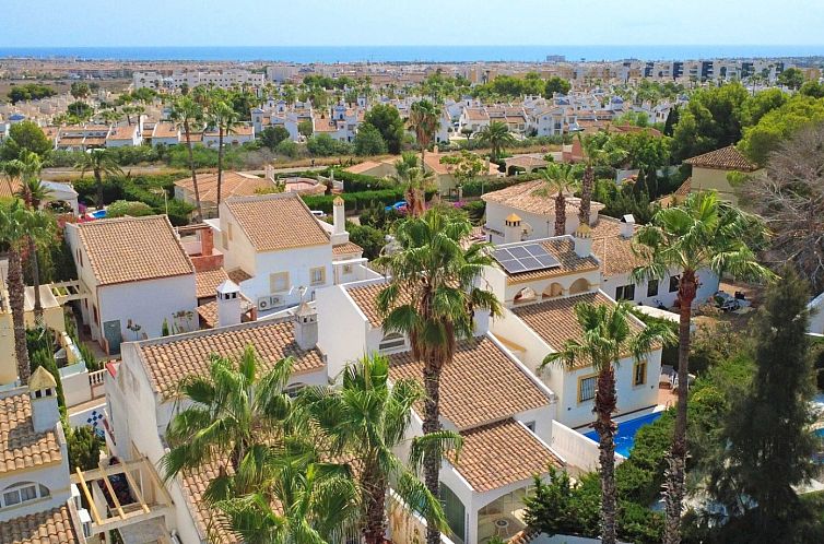 Geschakelde woning in Orihuela