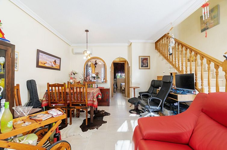 Geschakelde woning in Orihuela