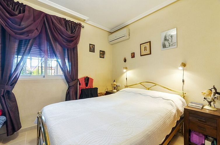 Geschakelde woning in Orihuela