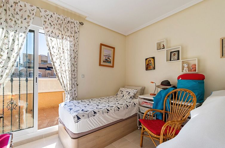 Geschakelde woning in Orihuela