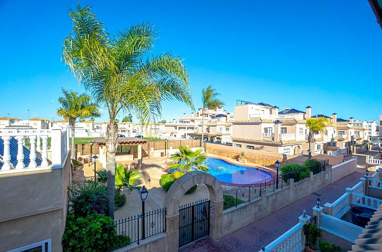 Geschakelde woning in Orihuela