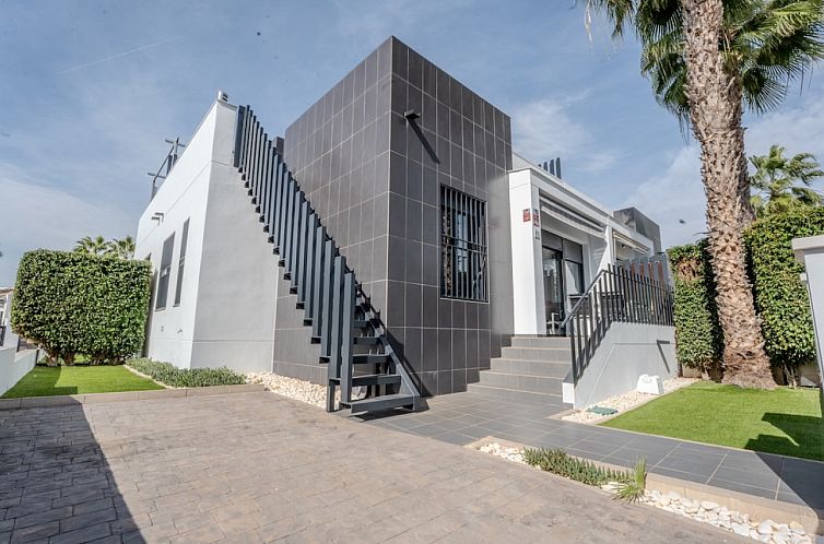 Chalet in Orihuela