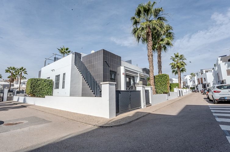 Chalet in Orihuela