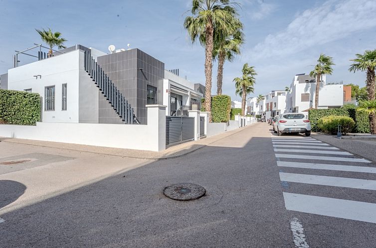 Chalet in Orihuela