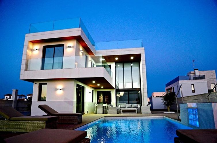 Vrijstaande woning in Orihuela