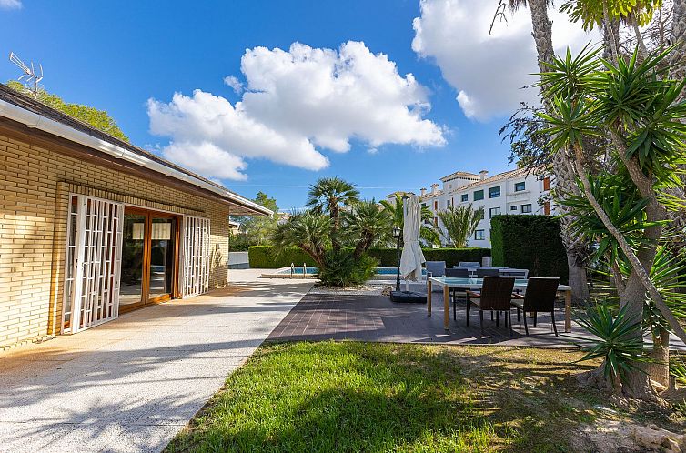 Vrijstaande woning in Orihuela