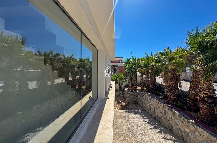 Vrijstaande woning in Orihuela