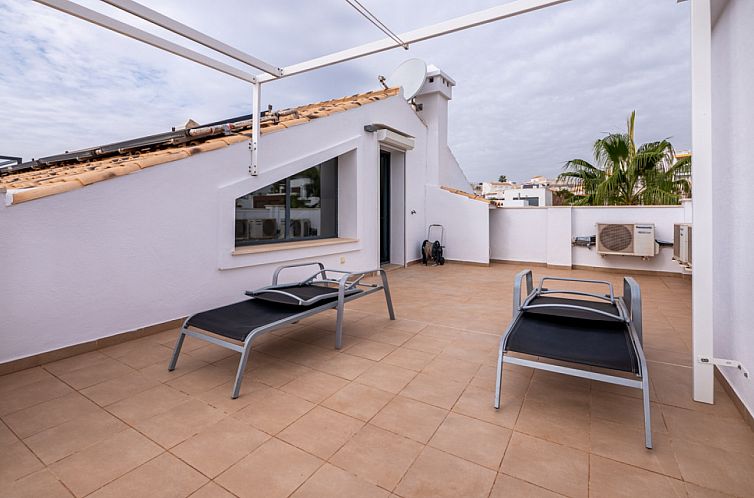 Geschakelde woning in Orihuela