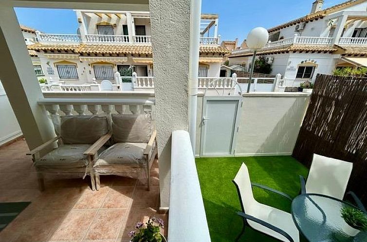 Geschakelde woning in Orihuela