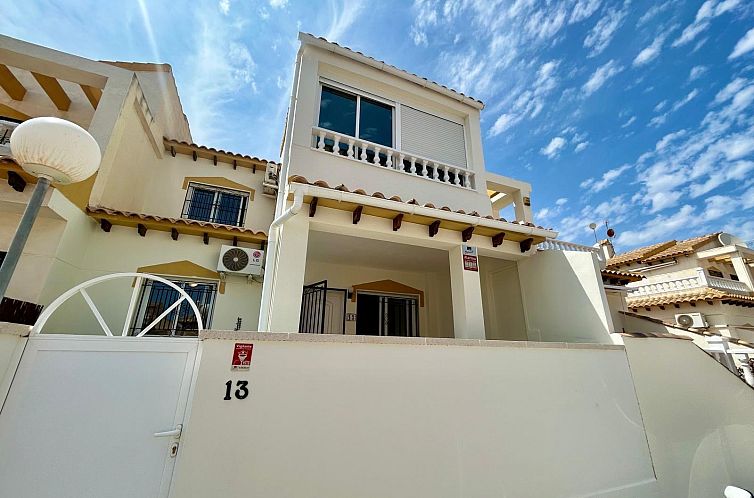 Geschakelde woning in Orihuela