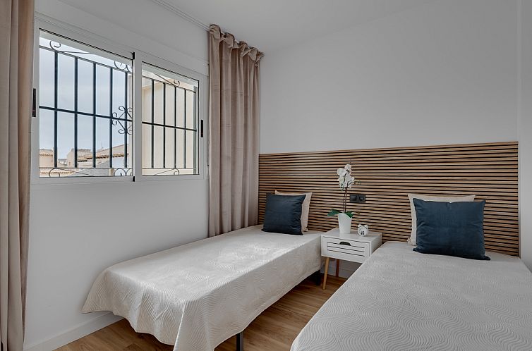Geschakelde woning in Orihuela