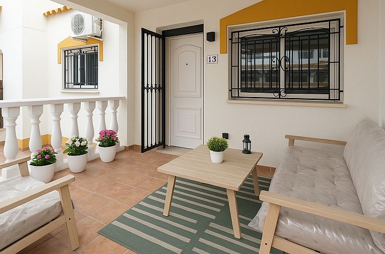 Geschakelde woning in Orihuela