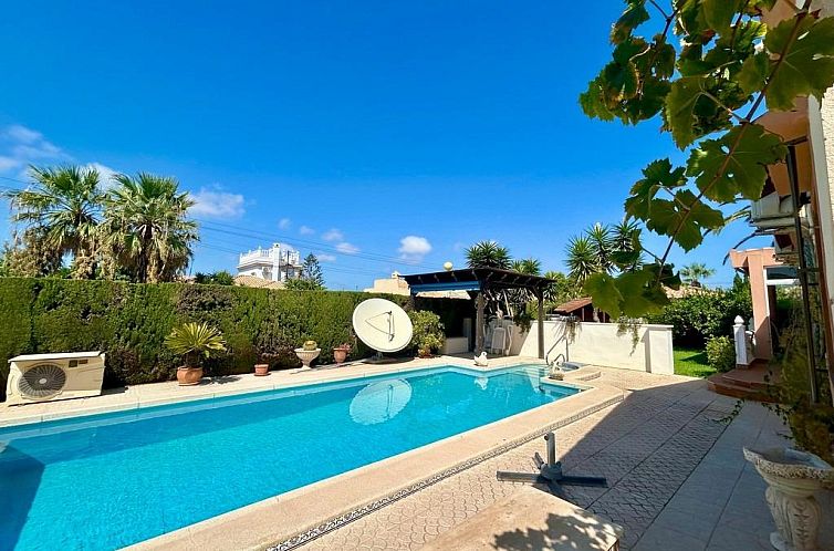 Vrijstaande woning in Orihuela