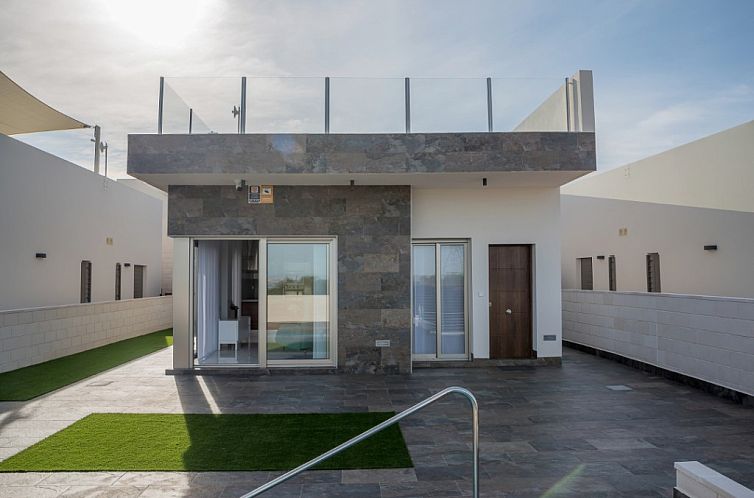 Geschakelde woning in Orihuela