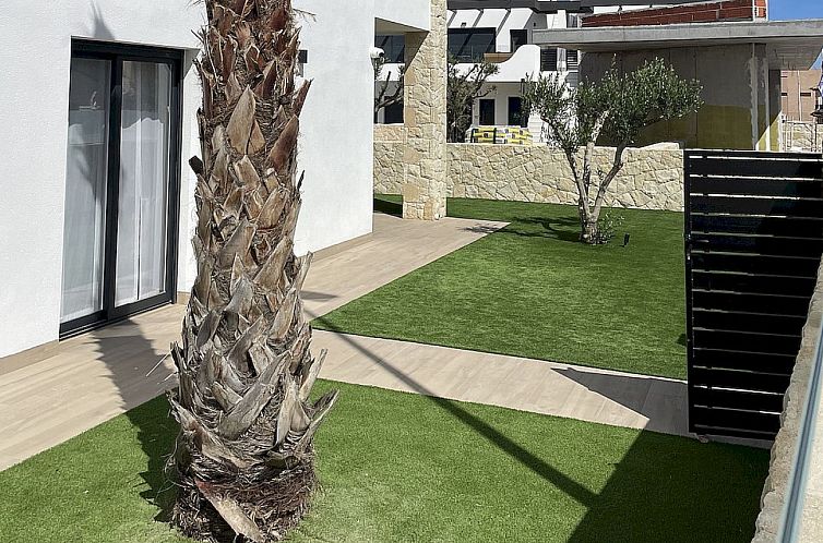 Geschakelde woning in Orihuela