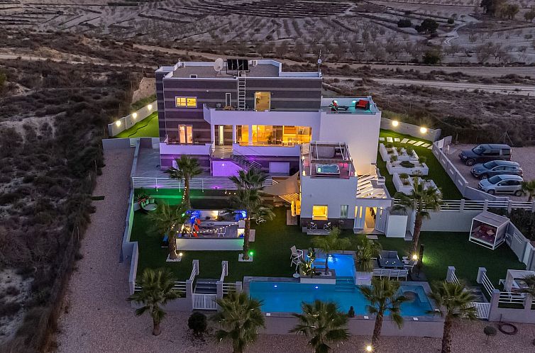 Vrijstaande woning in Orihuela