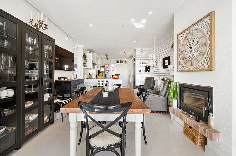 Geschakelde woning in Orihuela