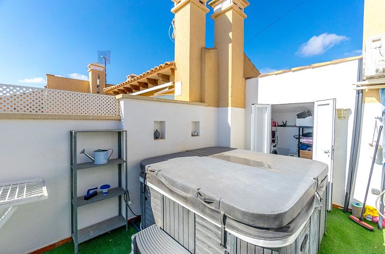 Geschakelde woning in Orihuela