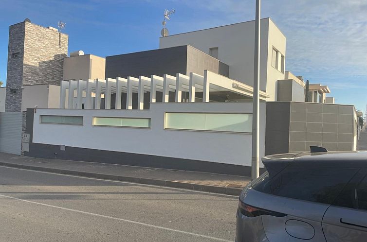 Vrijstaande woning in Orihuela