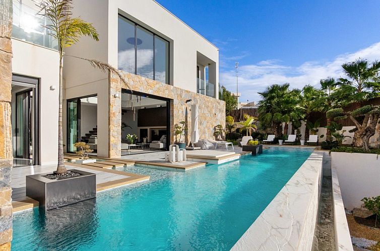 Vrijstaande woning in Orihuela