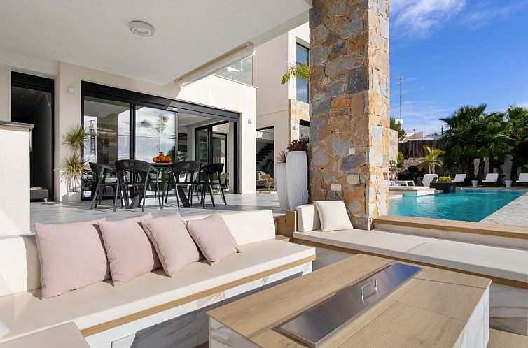 Vrijstaande woning in Orihuela