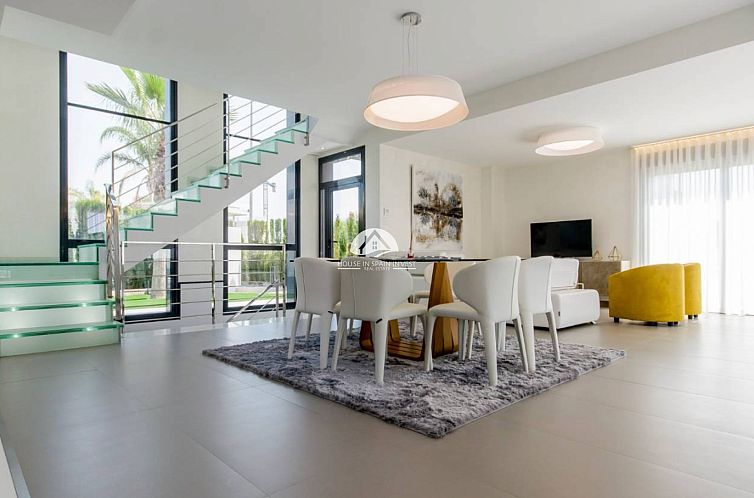 Vrijstaande woning in Orihuela