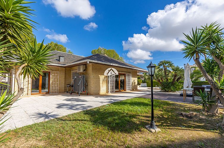 Vrijstaande woning in Orihuela