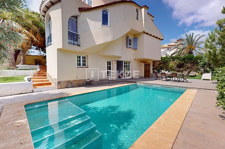 Vrijstaande woning in Orihuela