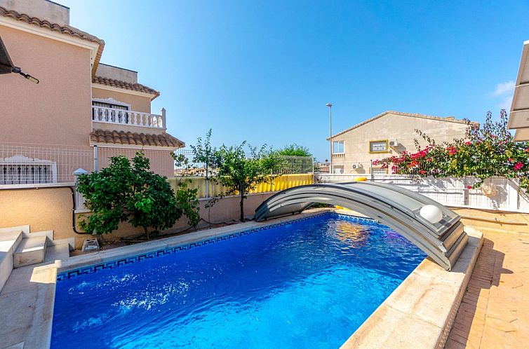 Vrijstaande woning in Orihuela