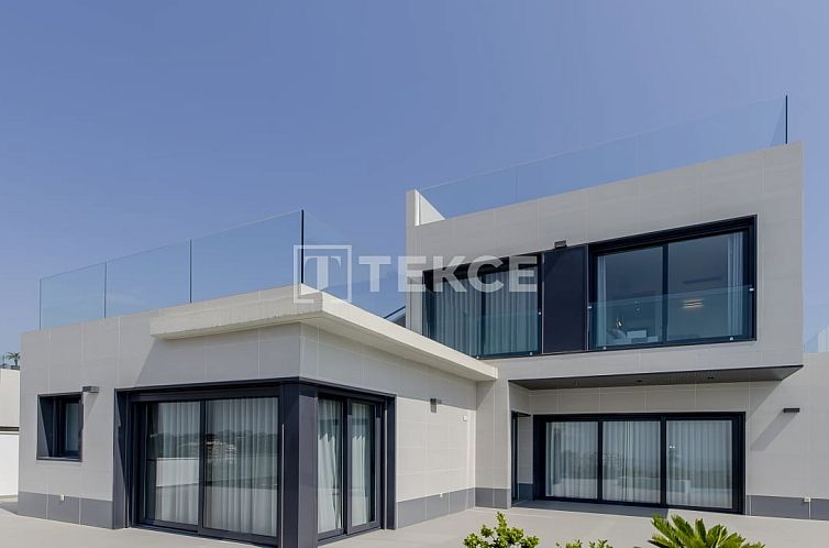 Vrijstaande woning in Orihuela