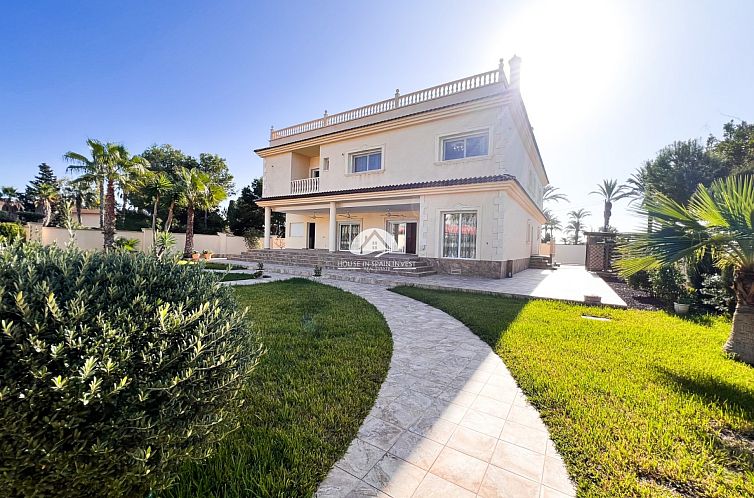 Vrijstaande woning in Orihuela