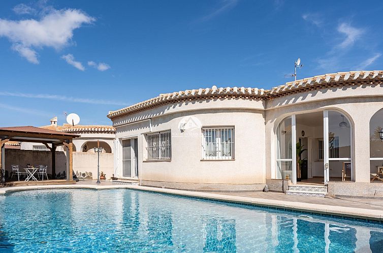 Vrijstaande woning in Orihuela