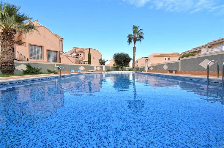 Geschakelde woning in Orihuela