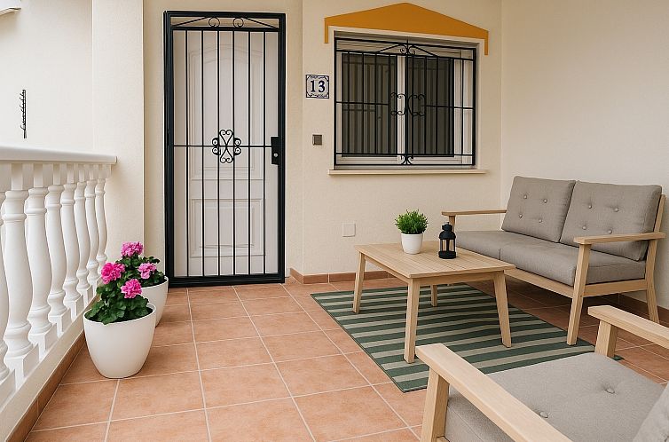 Geschakelde woning in Orihuela