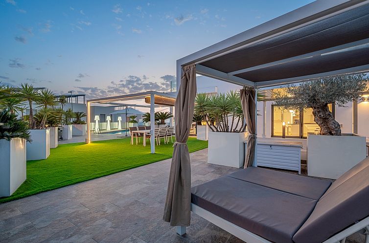 Geschakelde woning in Orihuela