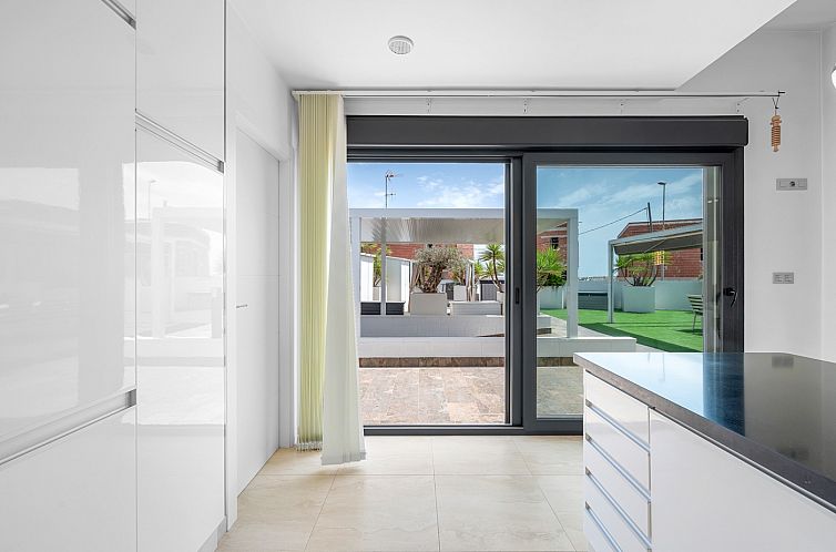 Geschakelde woning in Orihuela