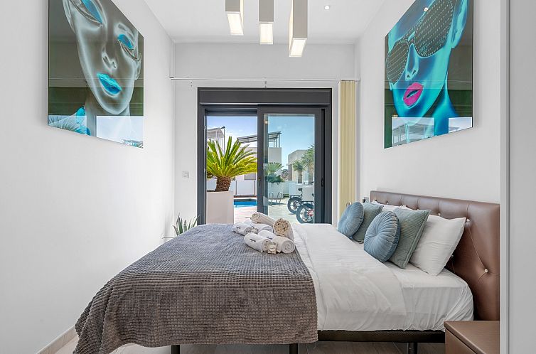 Geschakelde woning in Orihuela