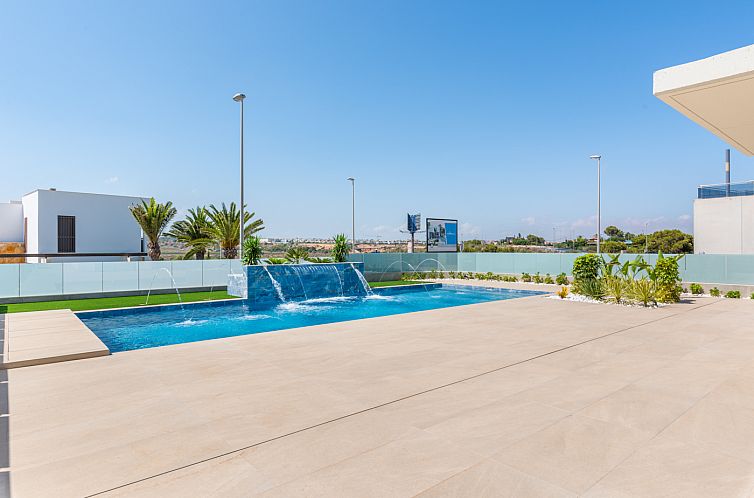Geschakelde woning in Orihuela