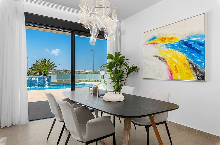 Geschakelde woning in Orihuela